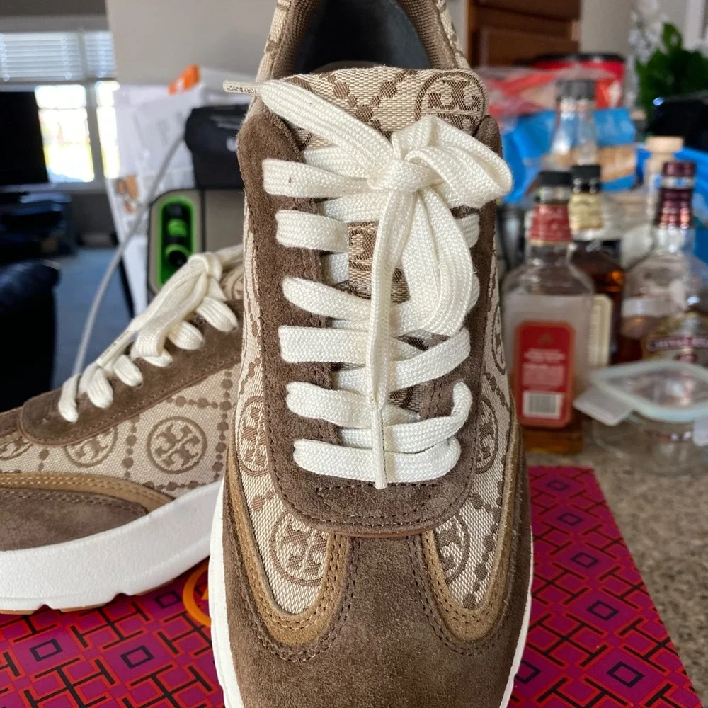 👟💗TORY BURCH 👟T MONOGRAM GOOD LUCK TRAINER Size 8 - Picture 8 of 14